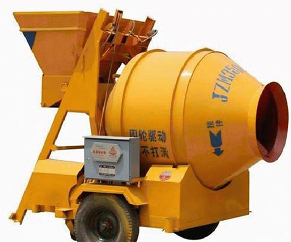 mobile concrete mixer