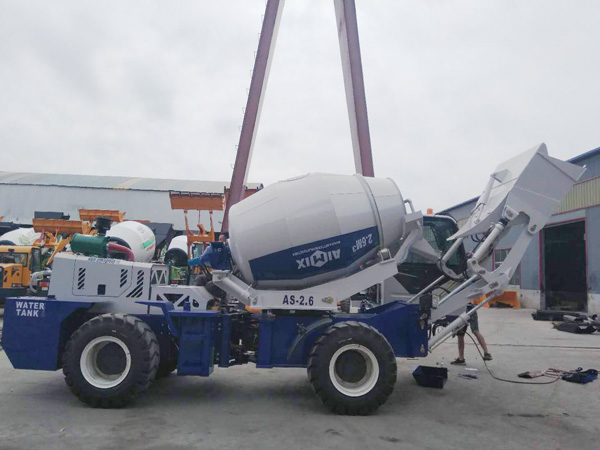Aimix self-loading concrete mixers