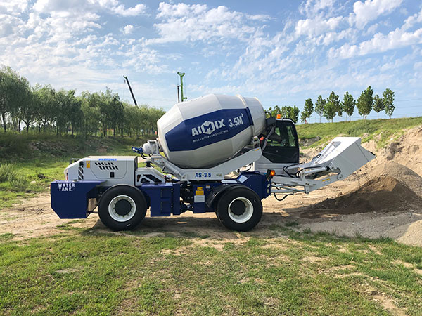 The Many Benefits Of A Self Loading Concrete Mixer