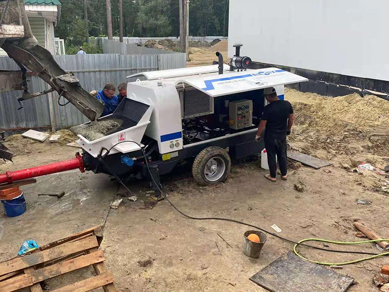 Concrete Trailer Pump in UZ